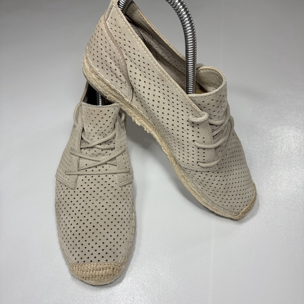 Dolce Vita Espadrille Lace Up Flats Womens Size 6.5 Taupe Perforated Suede Oxfor